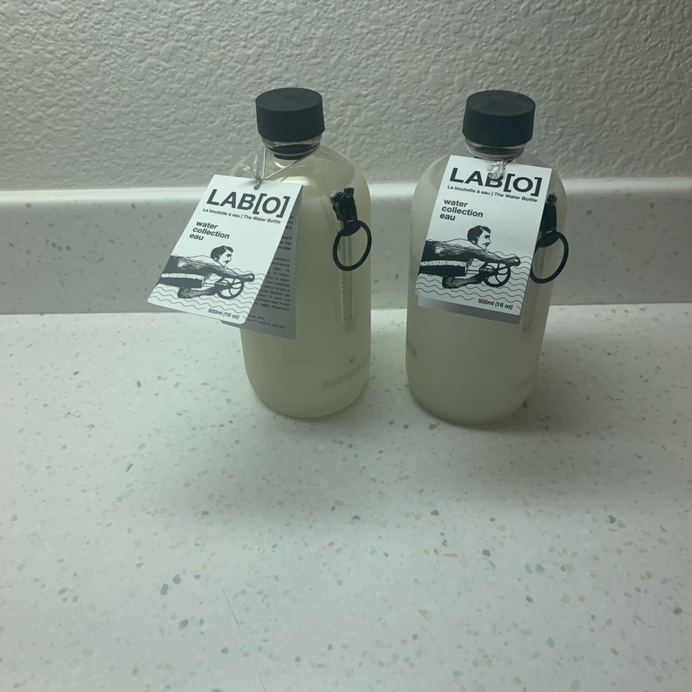AQUAOVO LAB[O]-‘Water Collection’ Glass Bottle w/ Silicone Sleeve (#waterfueled)